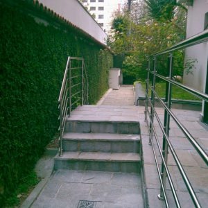 Guarda-corpo para sacada e escada